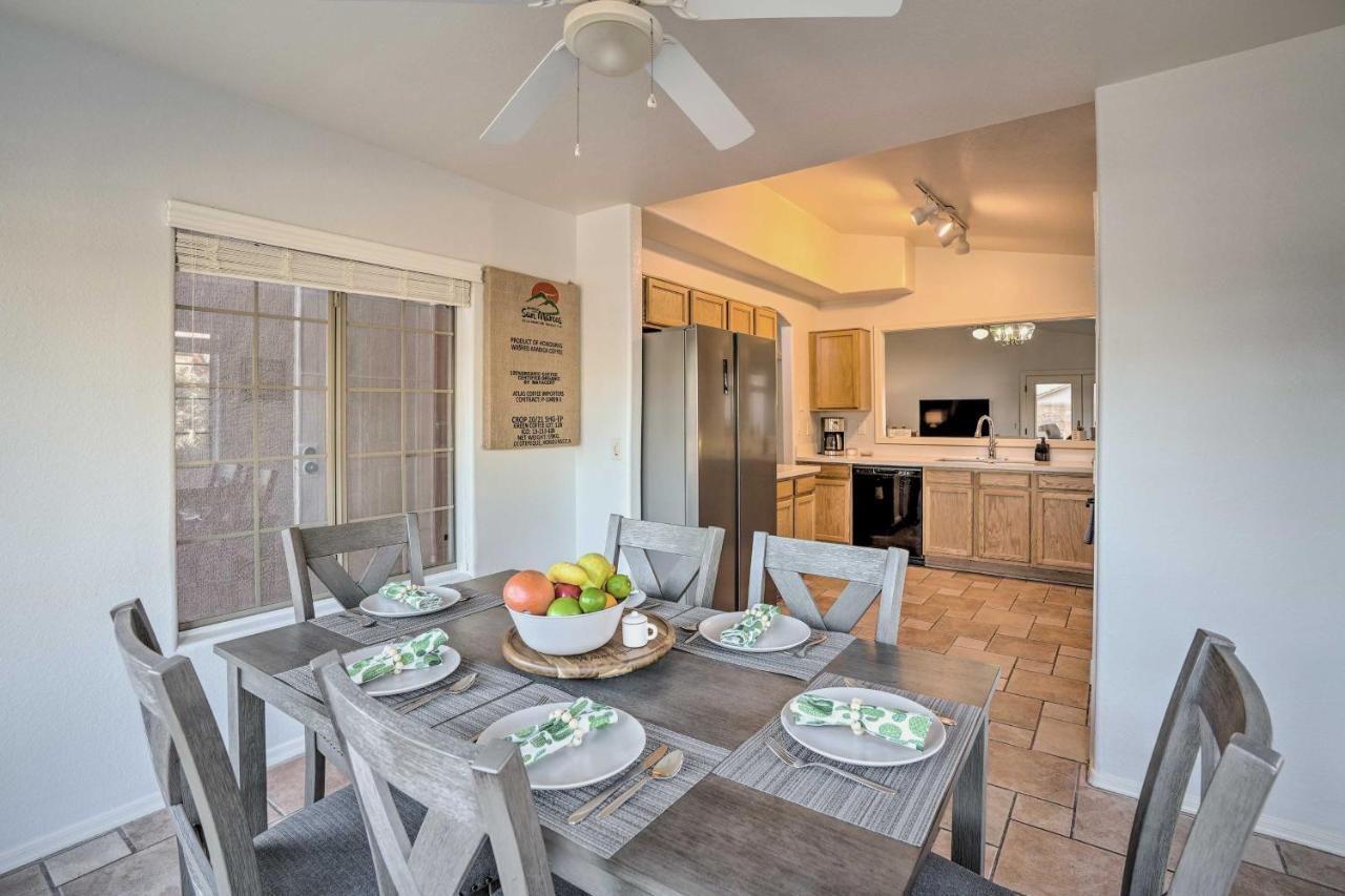 Villa Sunny Surprise Getaway With Private Yard And Pool Exterior foto